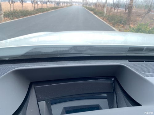 廣東夫妻開奧迪囂張別車挑釁 女子別車7次 男子公然挑釁 保定市建筑科技教育中心