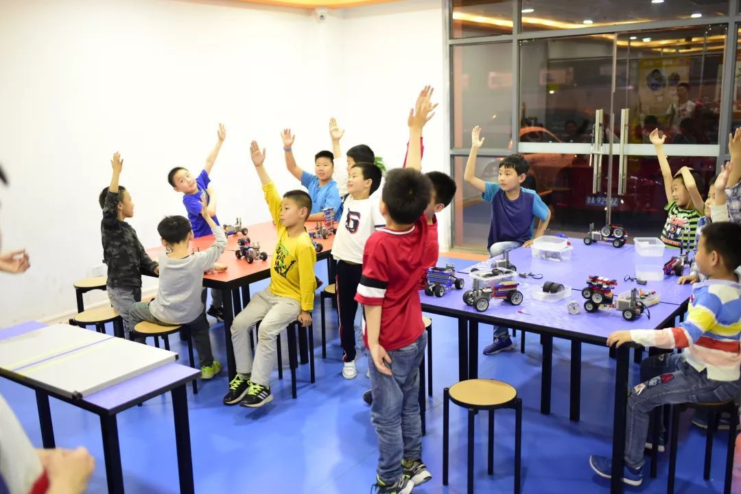 艾克瑞特機器人教育濟南濟陽體驗課